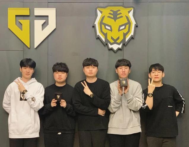 赛的骑士队 赛的骑士队