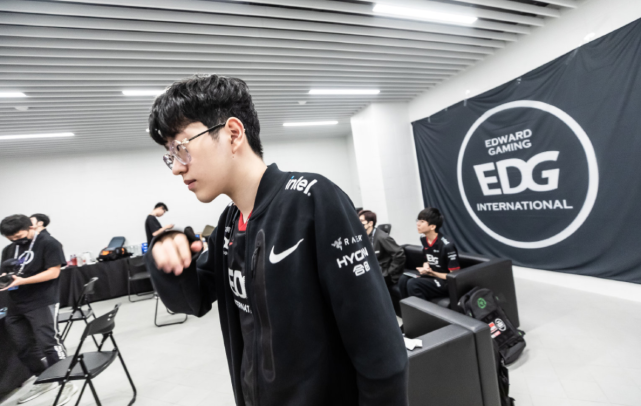 拼搏与努力 拼搏与努力